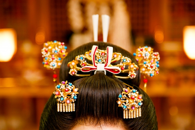 日本髪 でする和婚 芸能人も意外としている日本髪での結婚式 Club Marriyell